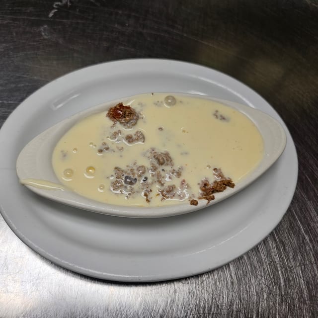 Chile Con Queso.